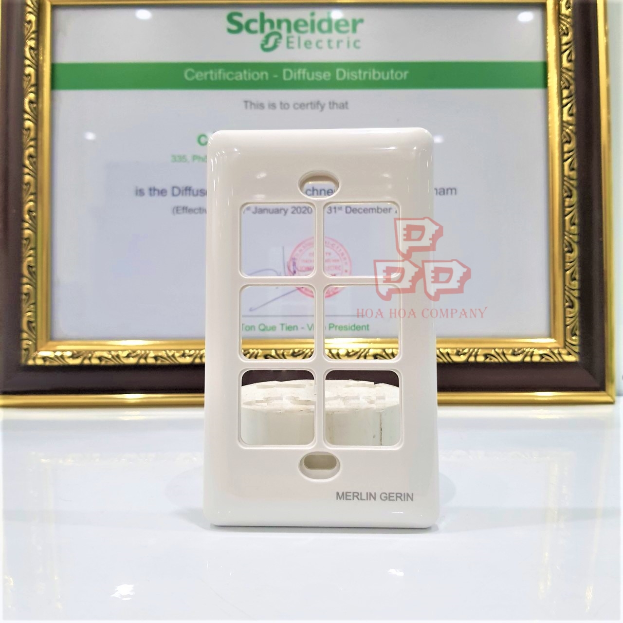 Mặt 6 lỗ Merlin Gerin (Schneider)